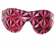 Красная маска на глаза с геометрическим узором Pyramid Eye Mask